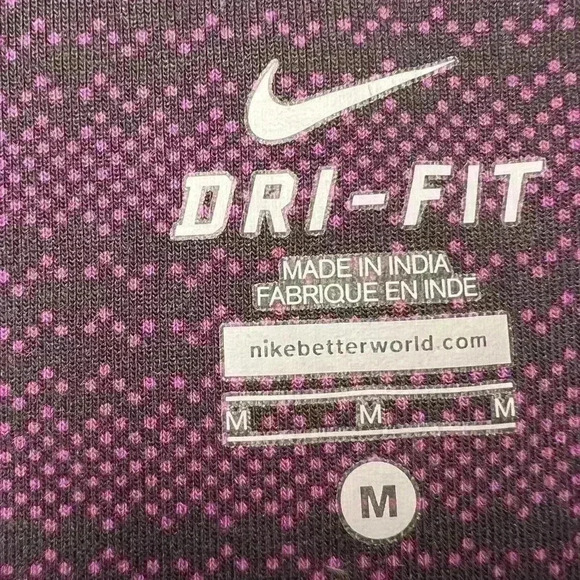 Nike • Women’s DRIFIT Legend Zig Dot Printed Capri’s • Size Medium - Picture 11 of 12